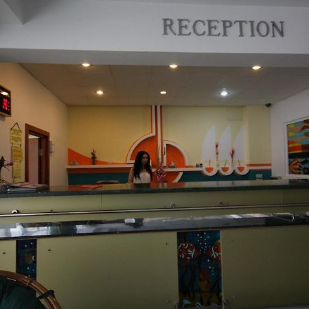 Hotel Central Mamaia Buitenkant foto