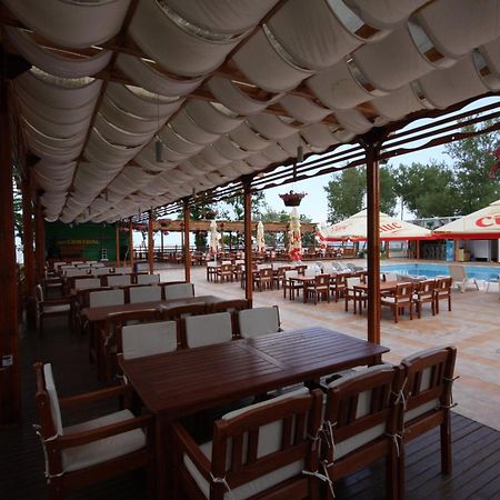 Hotel Central Mamaia Buitenkant foto