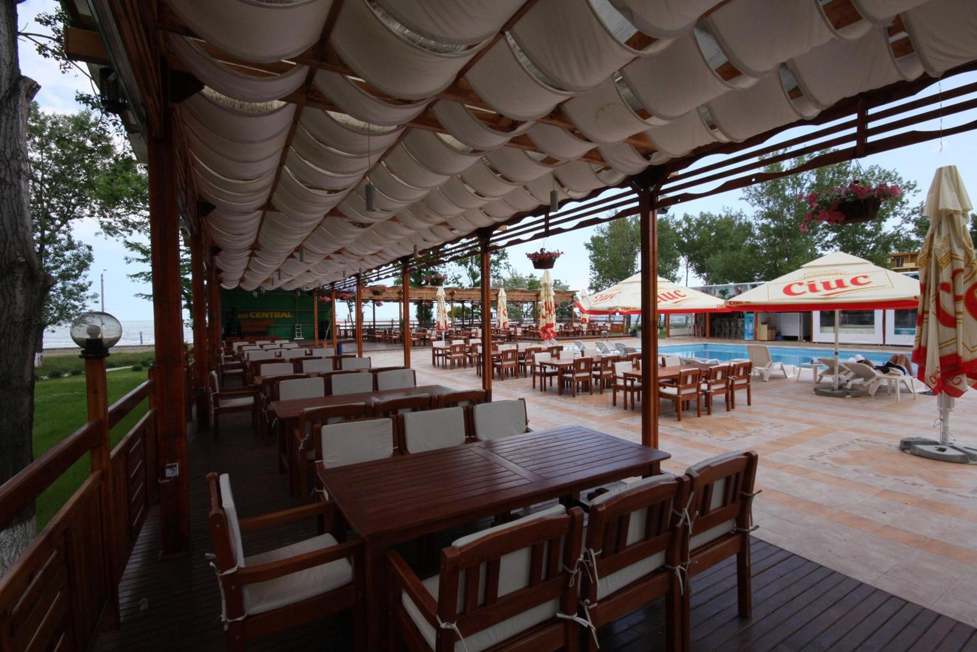 Hotel Central Mamaia Buitenkant foto