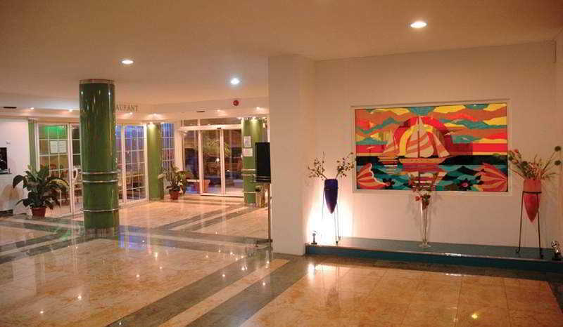 Hotel Central Mamaia Buitenkant foto