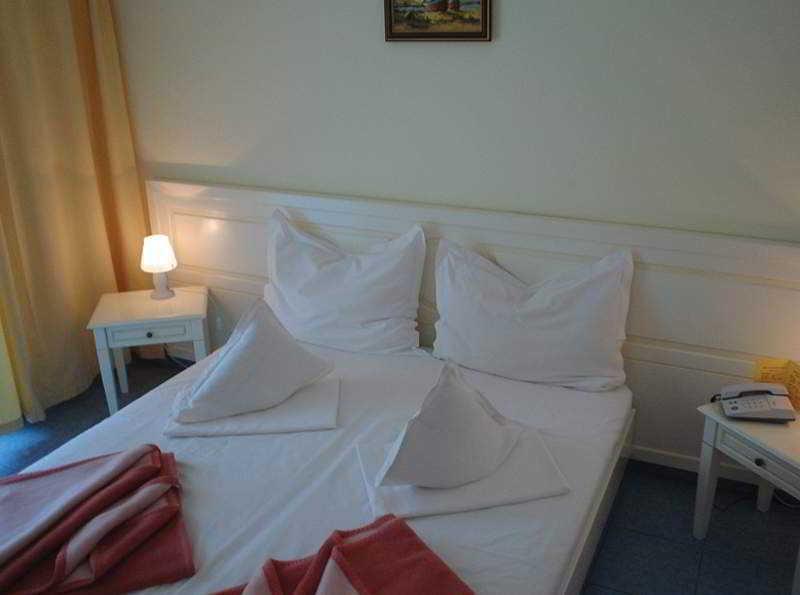 Hotel Central Mamaia Buitenkant foto