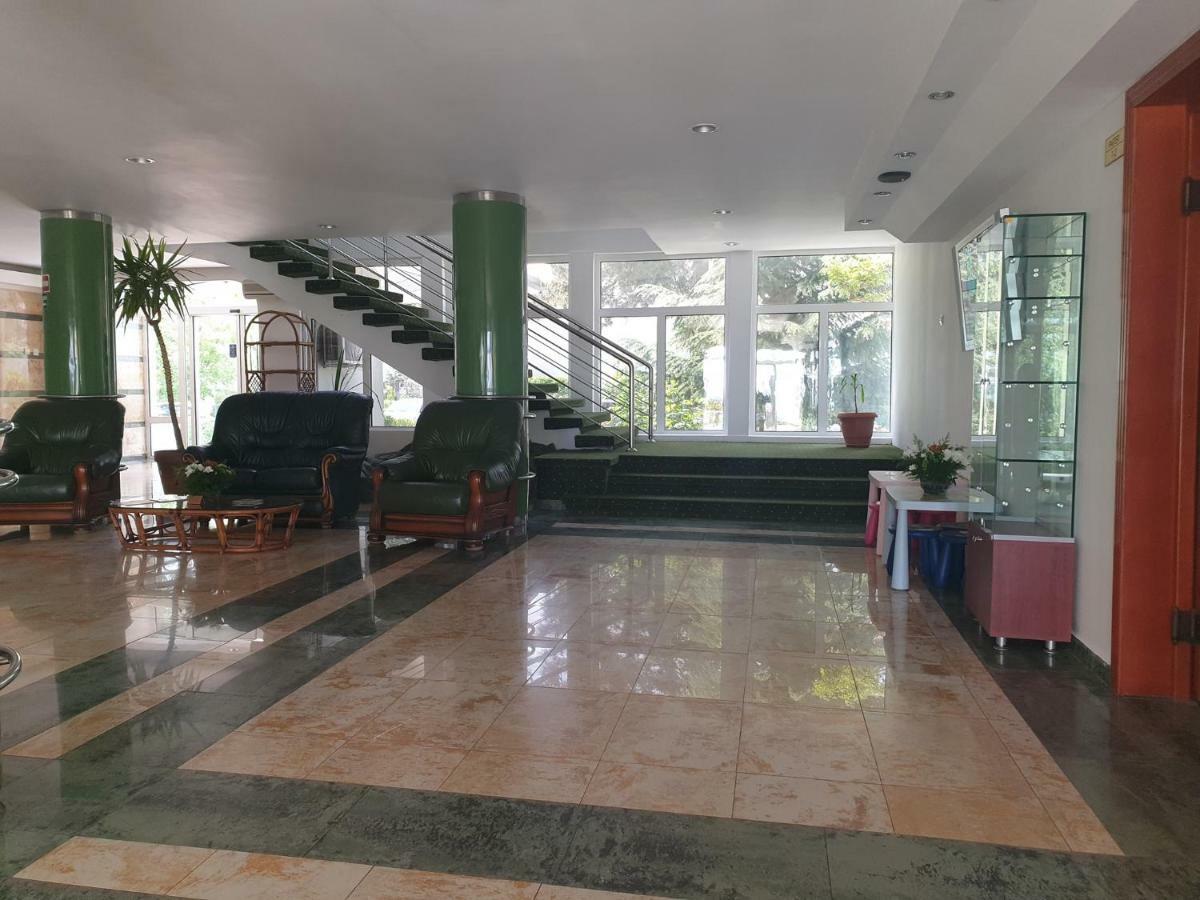 Hotel Central Mamaia Buitenkant foto