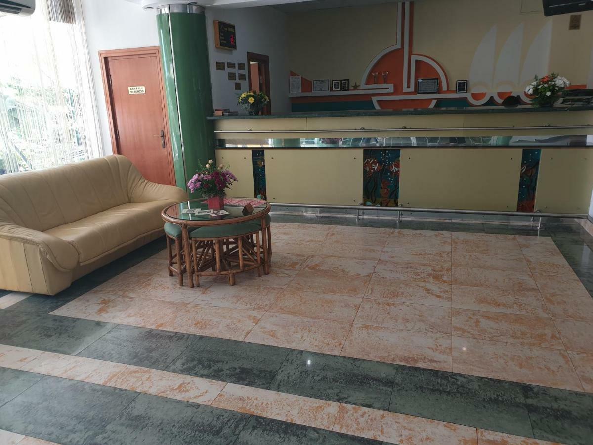 Hotel Central Mamaia Buitenkant foto